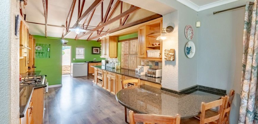 5 Bedroom House for Sale in Little Falls