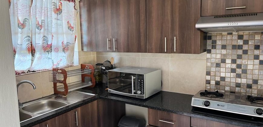 3 Bedroom Apartment, 2 bathroom and Communal pool