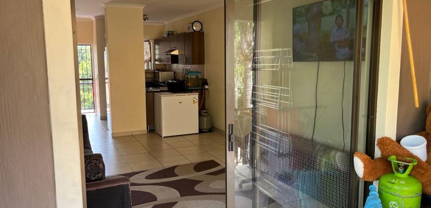 3 Bedroom Apartment, 2 bathroom and Communal pool