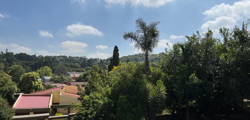 3 Bedroom Apartment, 2 bathroom and Communal pool
